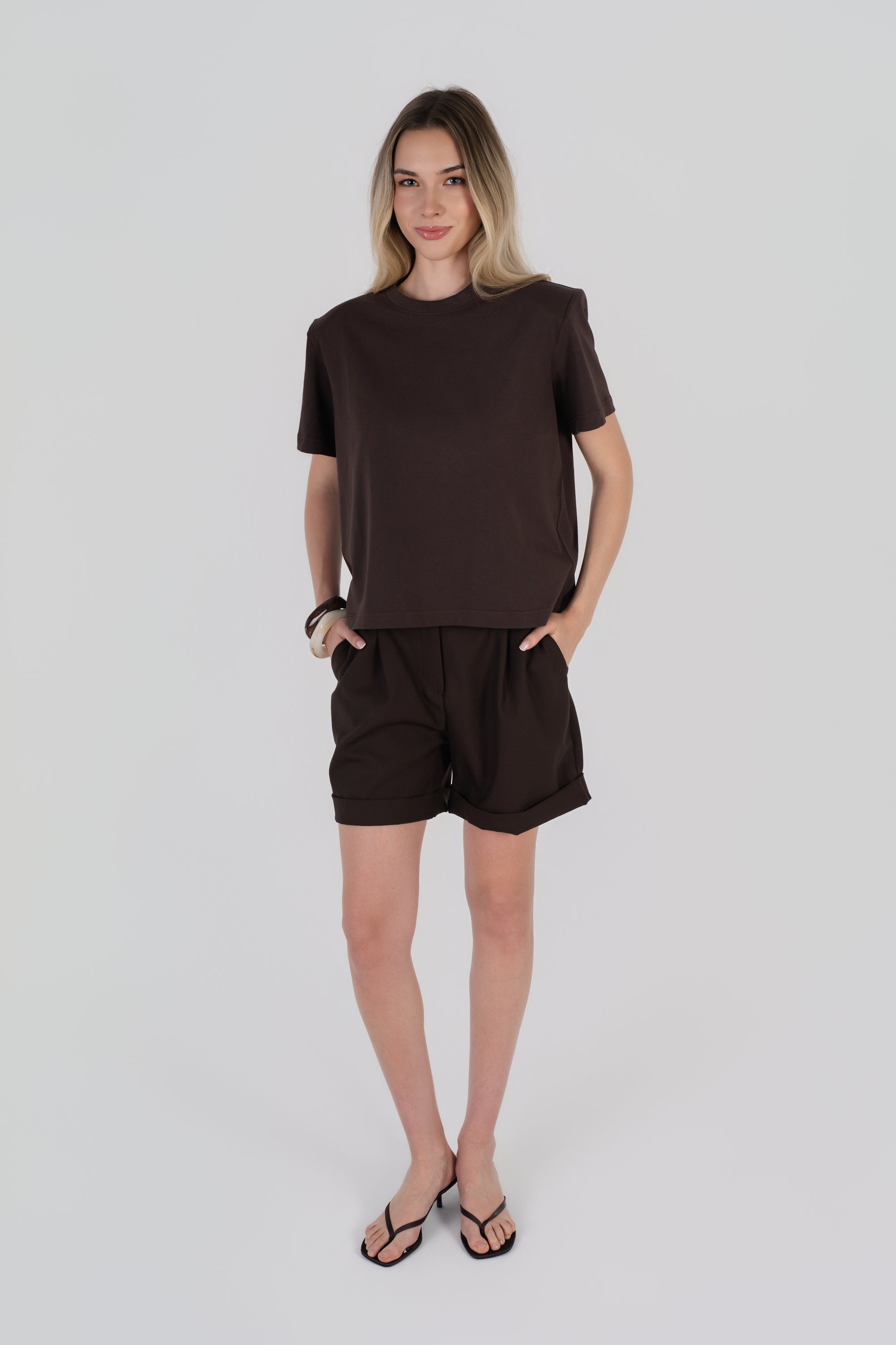 T-SHIRT AURA